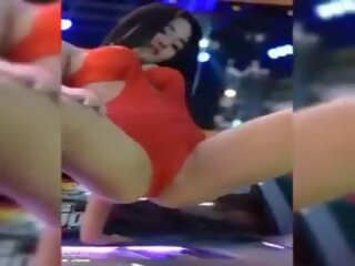 Thailändska vällustig förförisk dansa och boob skaka compilations | xhamster
