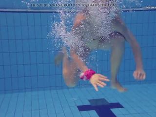Elena proklova debaixo de água loira miúda, hd xxx filme b4