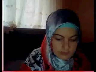 Tyrkisk oppkvikket turbanli viser henne pupper: gratis x karakter film ab