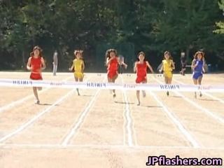 Tërësisht falas jav i aziatike vajzat drejtuar the lakuriq track
