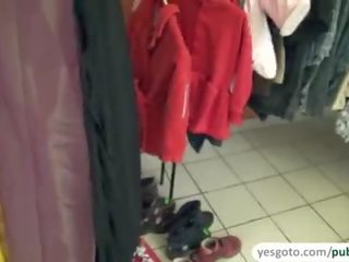 Pretty amateur blows a putz and gets fucked at the clothing store
